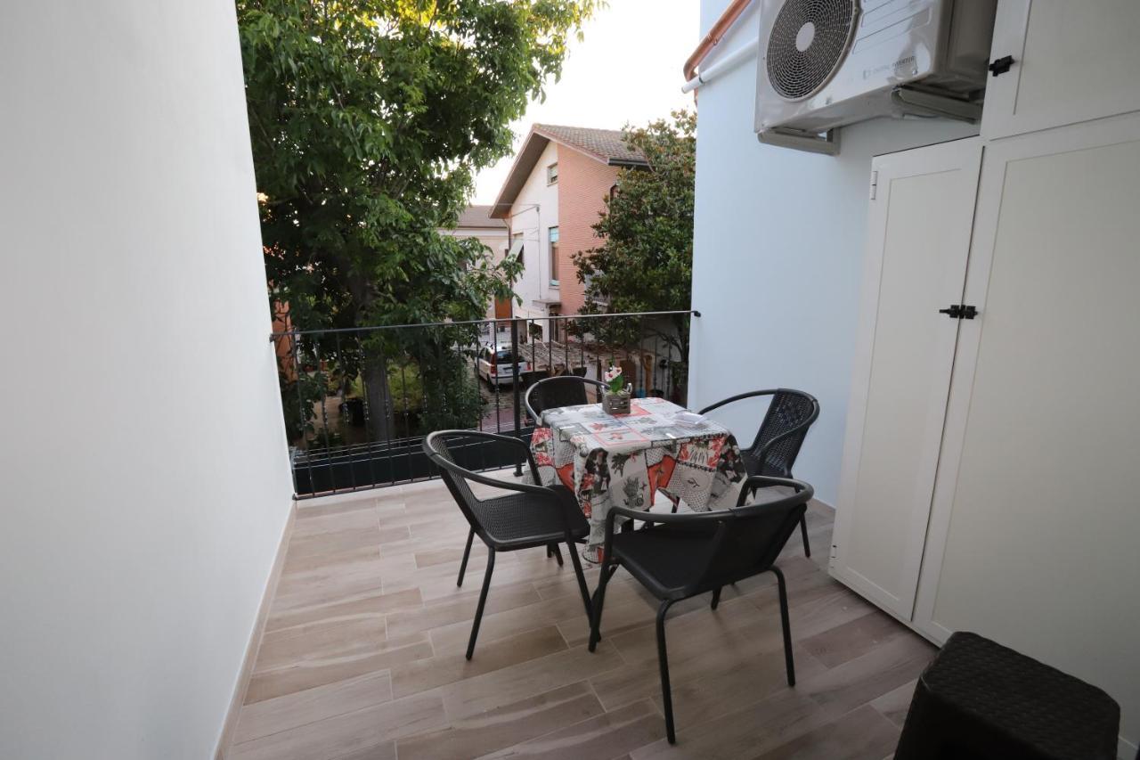 Orchidea Rooms & Suites Civitanova Marche Bagian luar foto