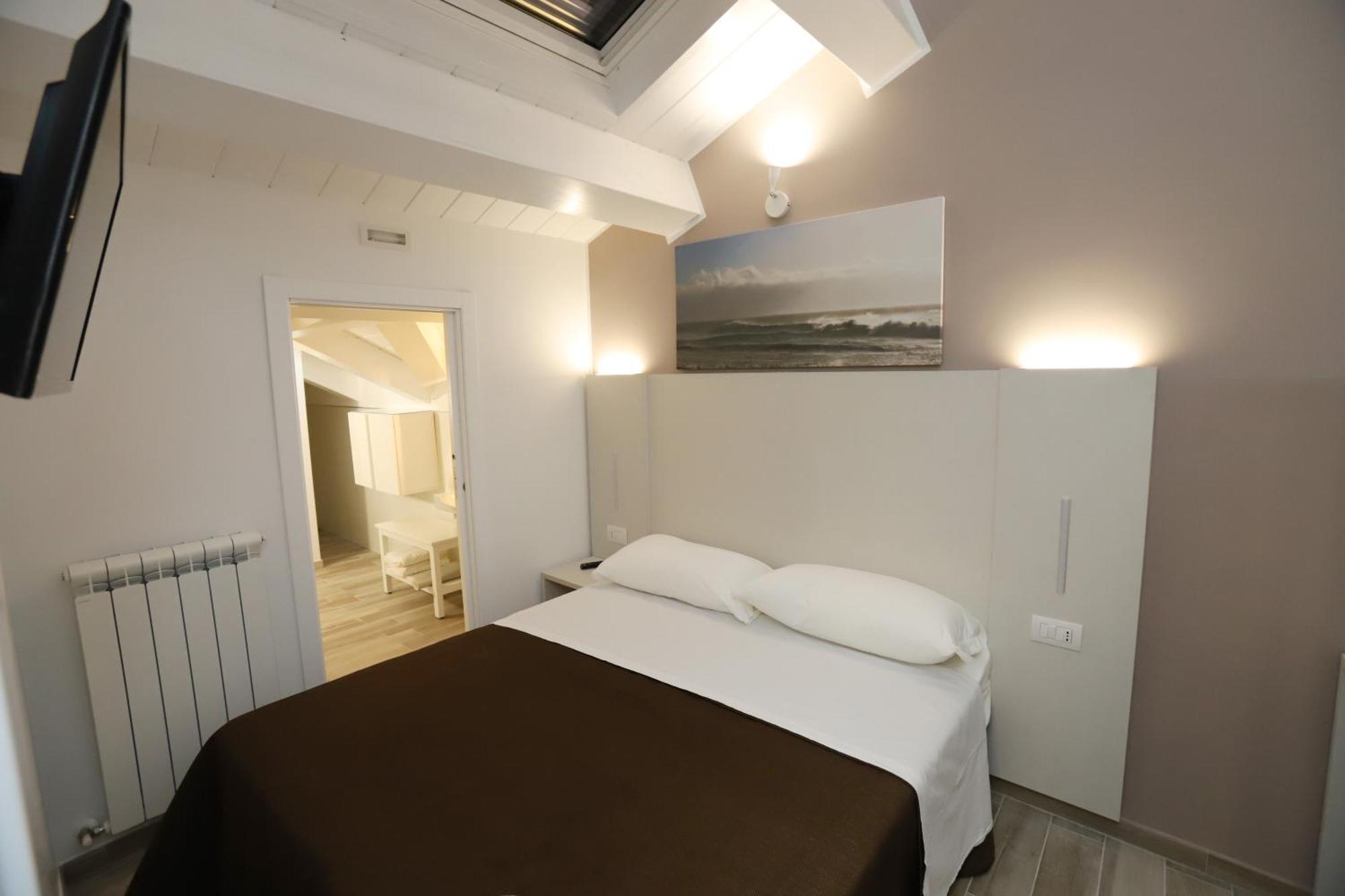 Orchidea Rooms & Suites Civitanova Marche Bagian luar foto