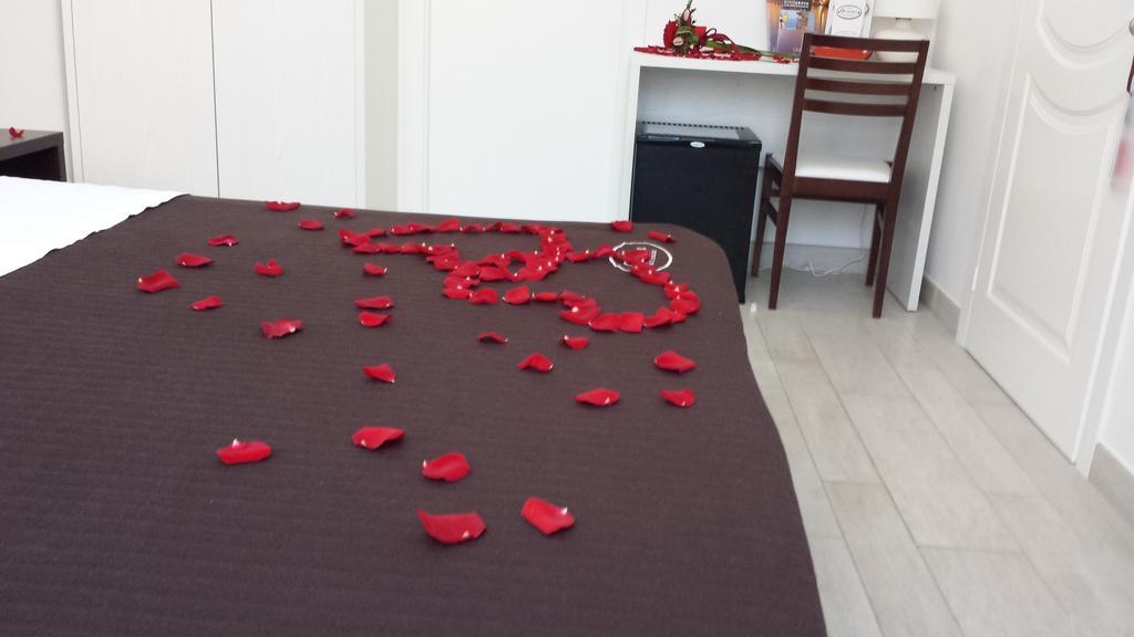 Orchidea Rooms & Suites Civitanova Marche Bagian luar foto