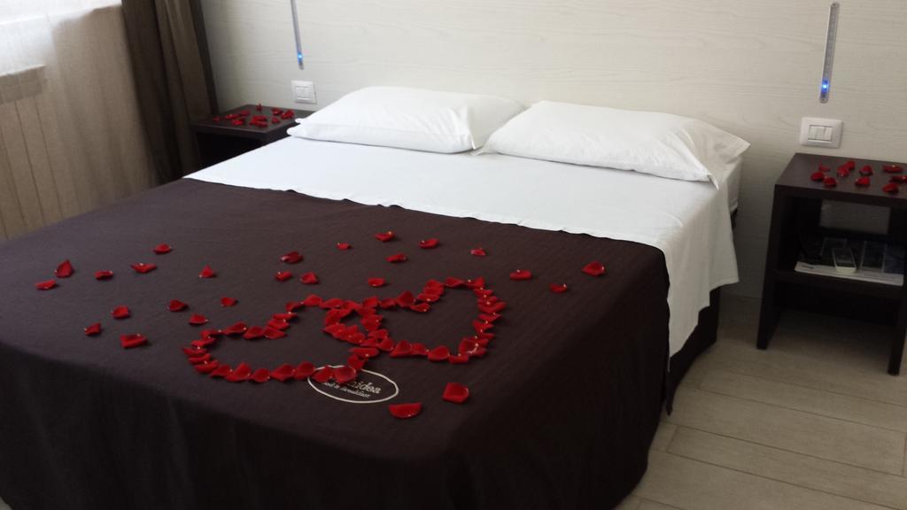 Orchidea Rooms & Suites Civitanova Marche Bagian luar foto