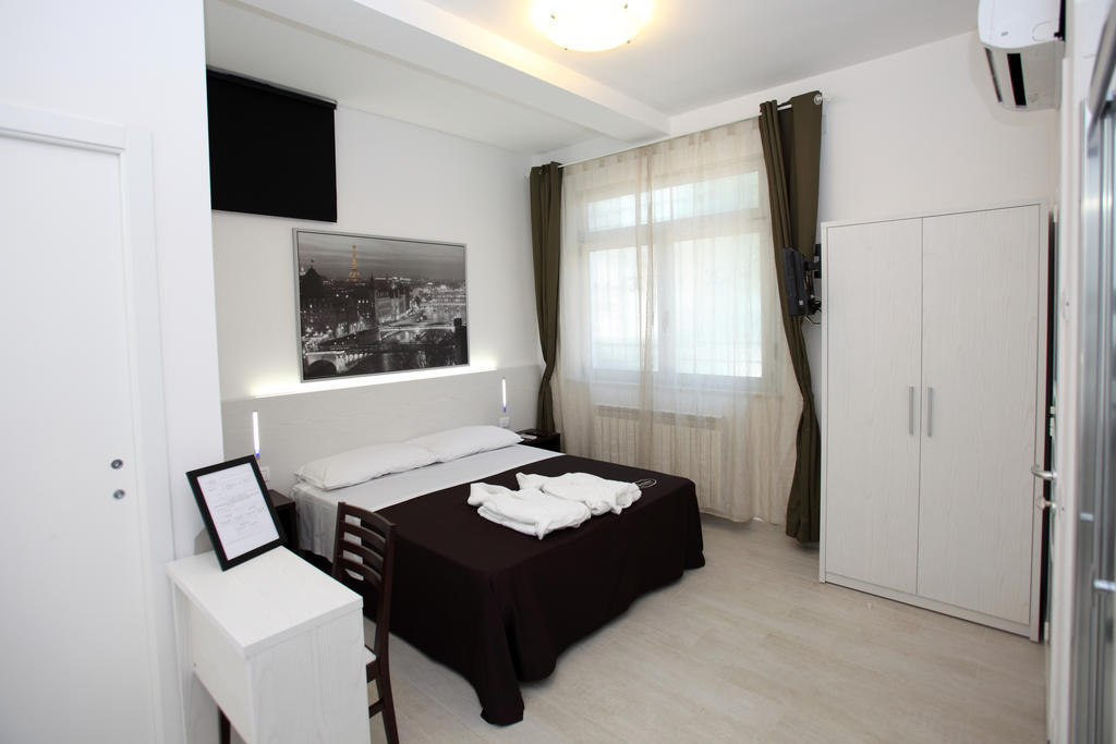 Orchidea Rooms & Suites Civitanova Marche Ruang foto