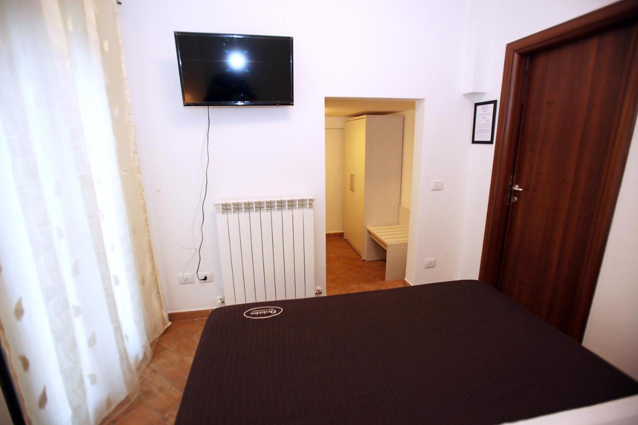 Orchidea Rooms & Suites Civitanova Marche Bagian luar foto