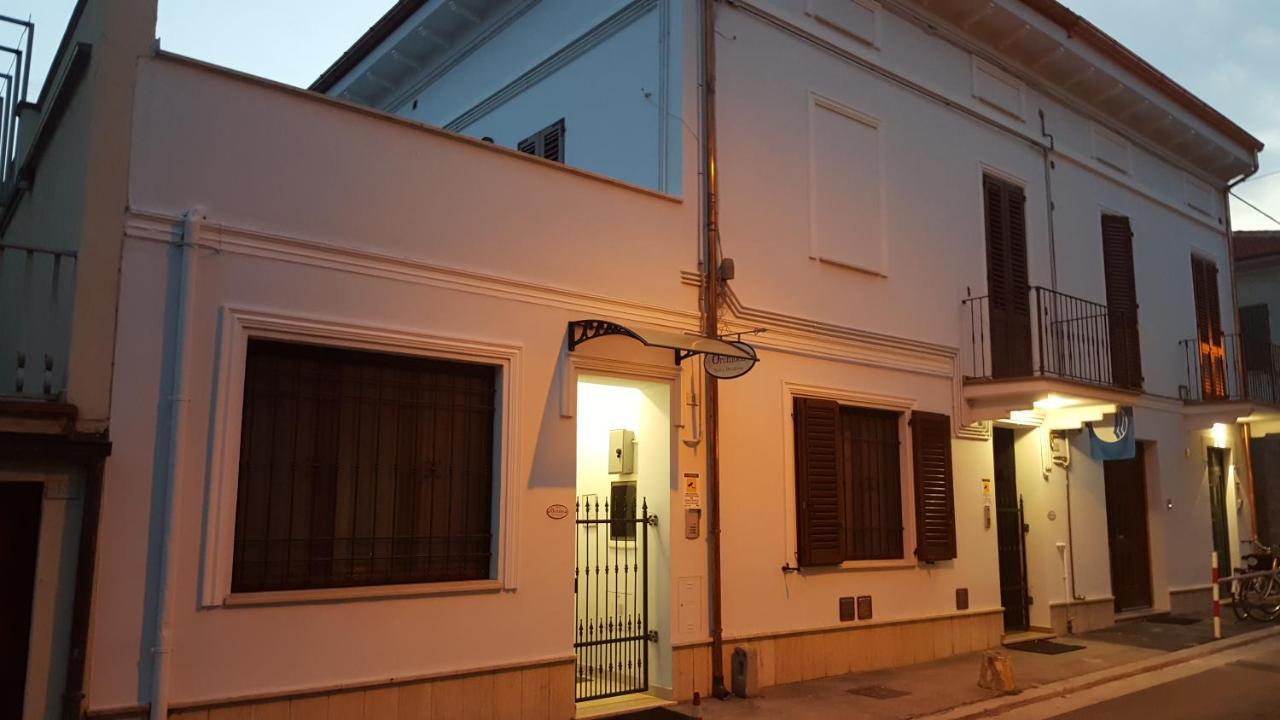 Orchidea Rooms & Suites Civitanova Marche Bagian luar foto