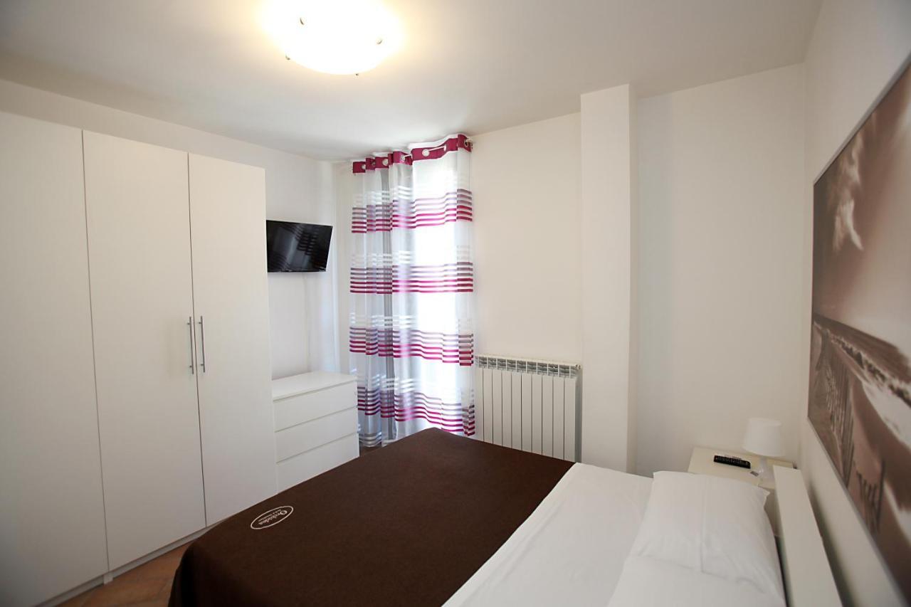 Orchidea Rooms & Suites Civitanova Marche Bagian luar foto